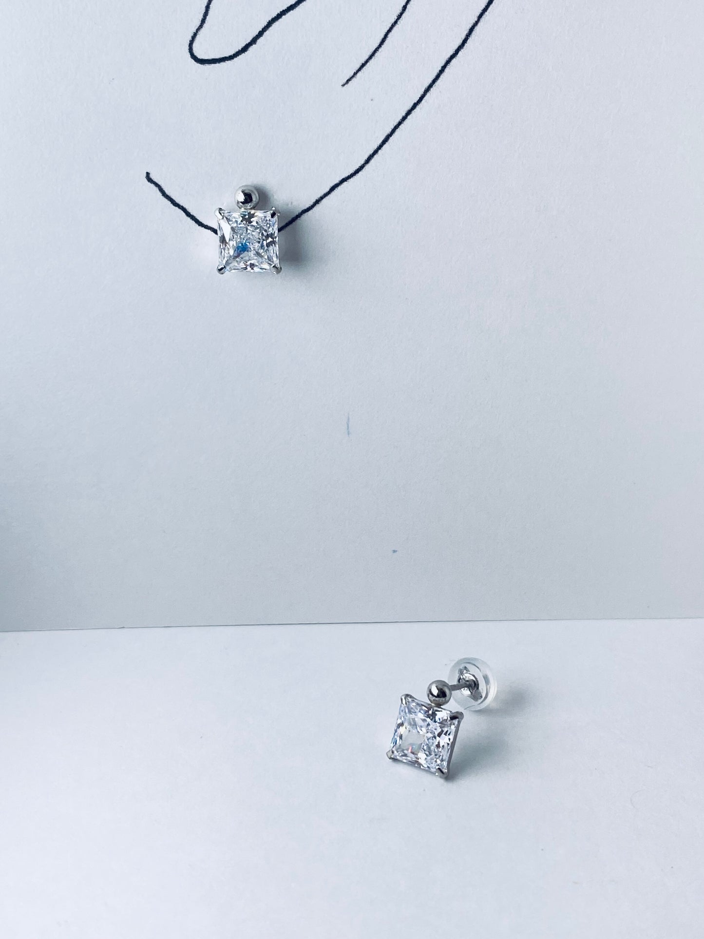Ptスーパーキュービックピアス