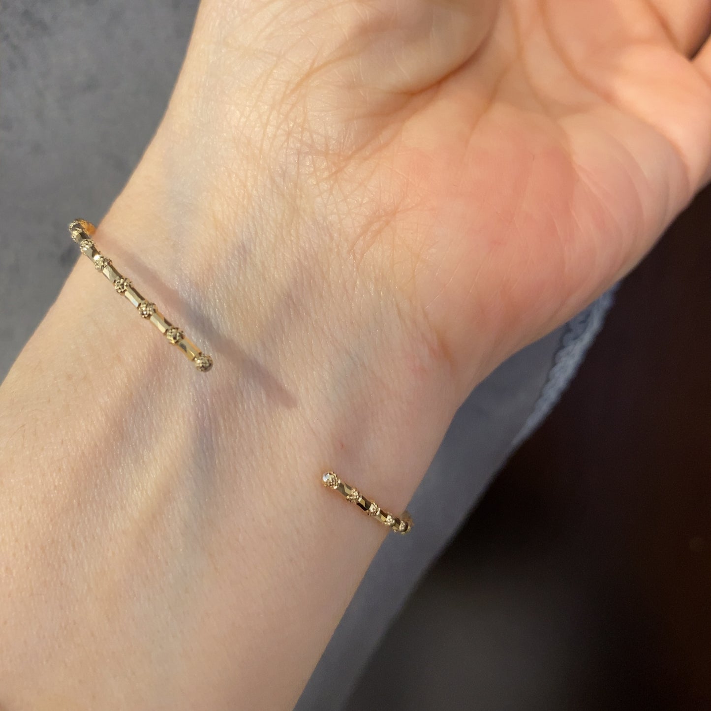 K18イエローゴールド 地金バングル