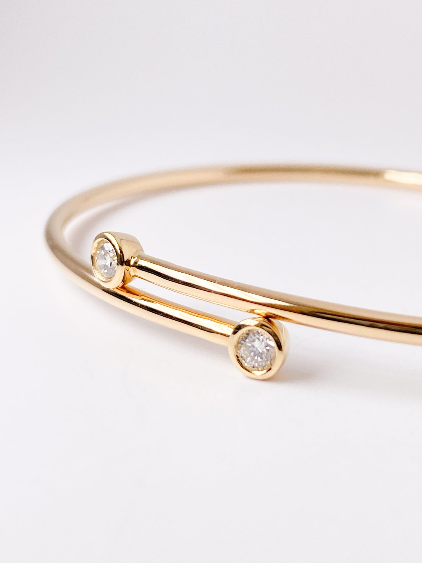 K18イエローゴールド ダイヤモンド0.22ct バングル