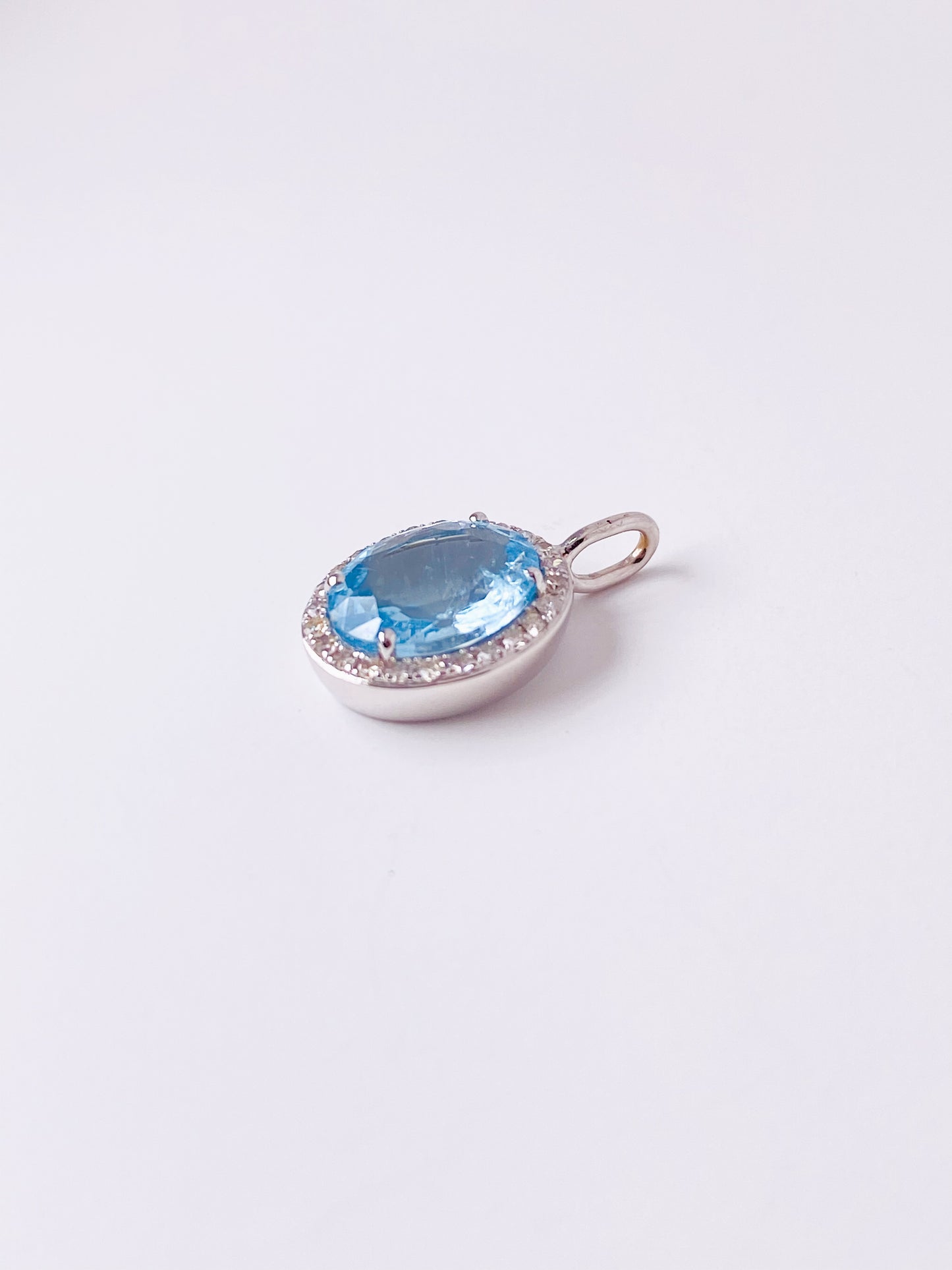 K18ホワイトゴールド アクアマリン ダイヤモンド0.13ctネックレス