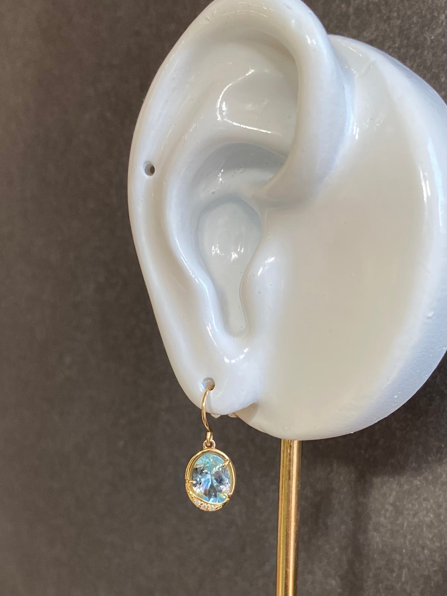 K18イエローゴールド アクアマリン・ダイヤモンド0.02ctピアス