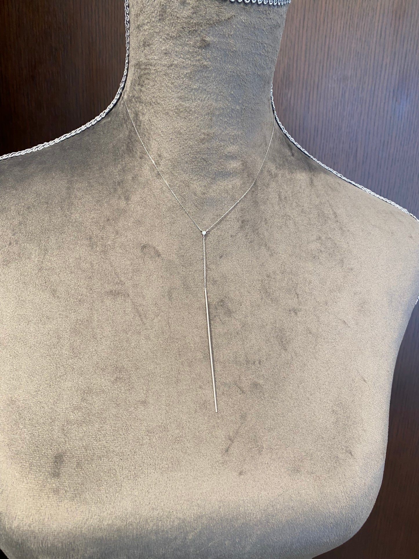 K18ホワイトゴールド ダイヤモンド0.03ct Yチェーンネックレス