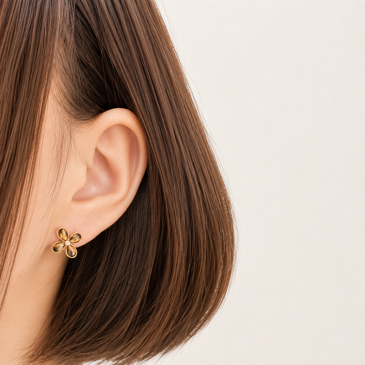 K10イエローゴールド タイガーアイ・ホワイトトパーズピアス