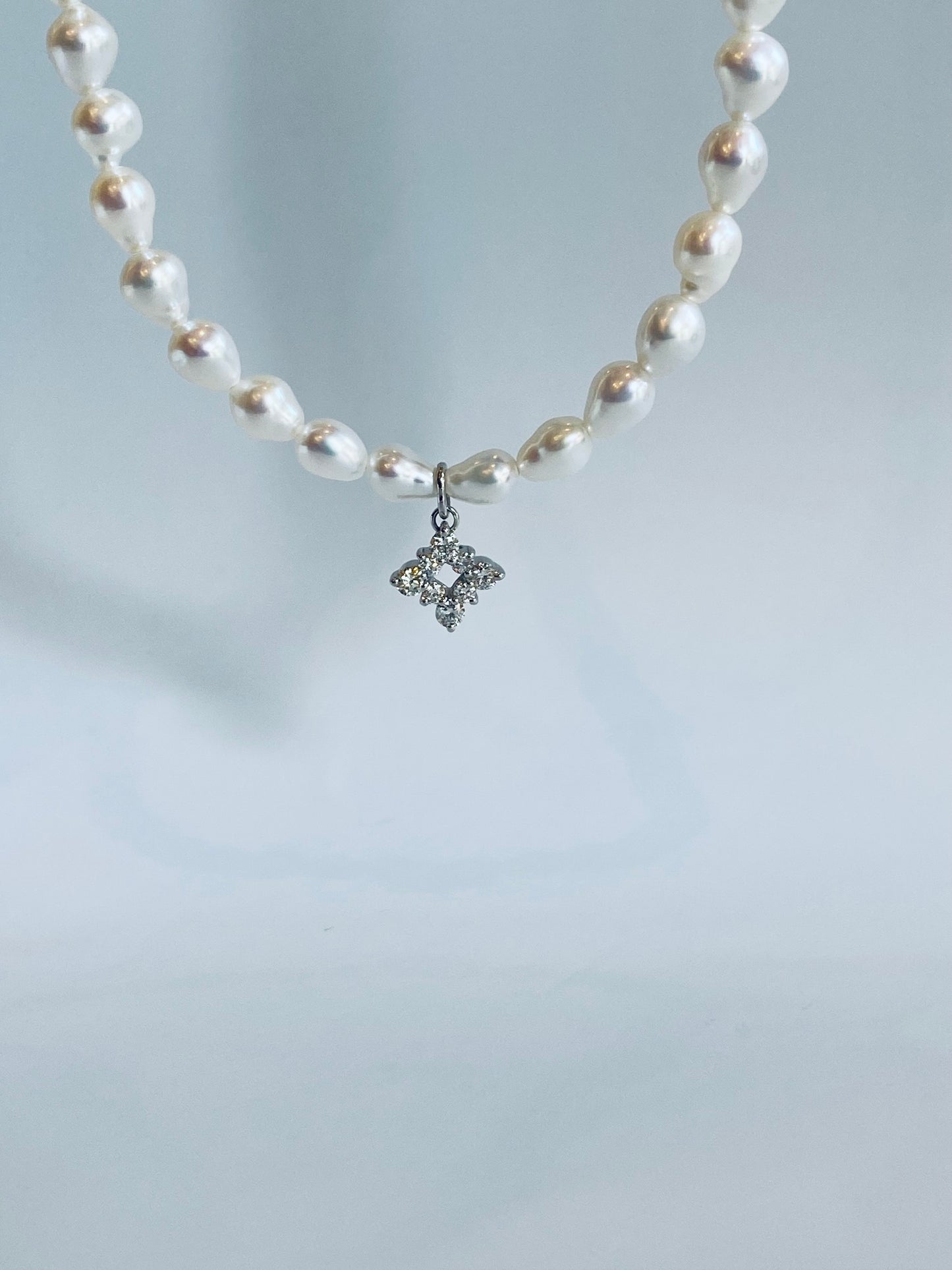 Pt/SV ダイヤモンド0.2ct 淡水パールネックレス