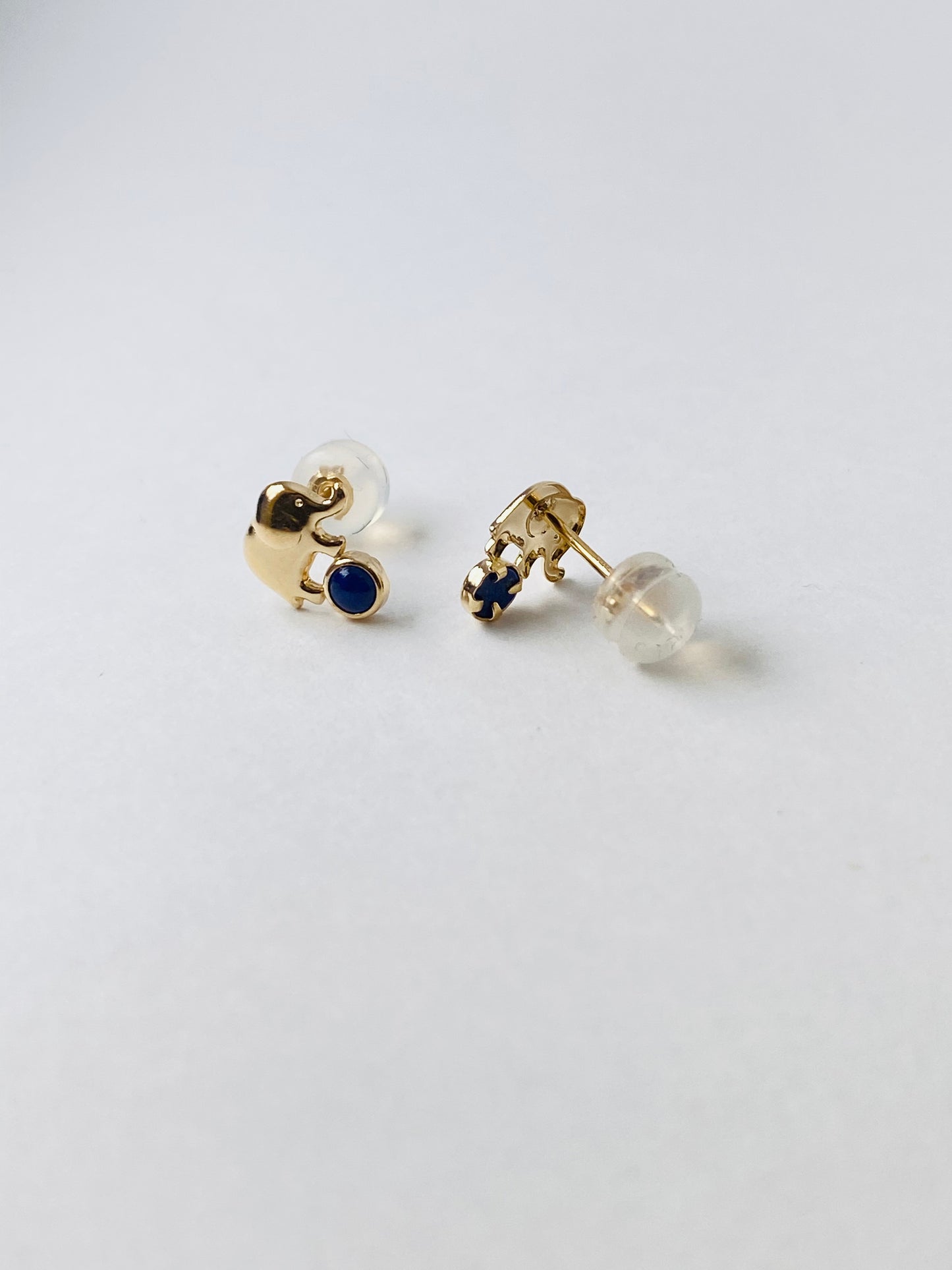 K10イエローゴールド ラピスラズリピアス