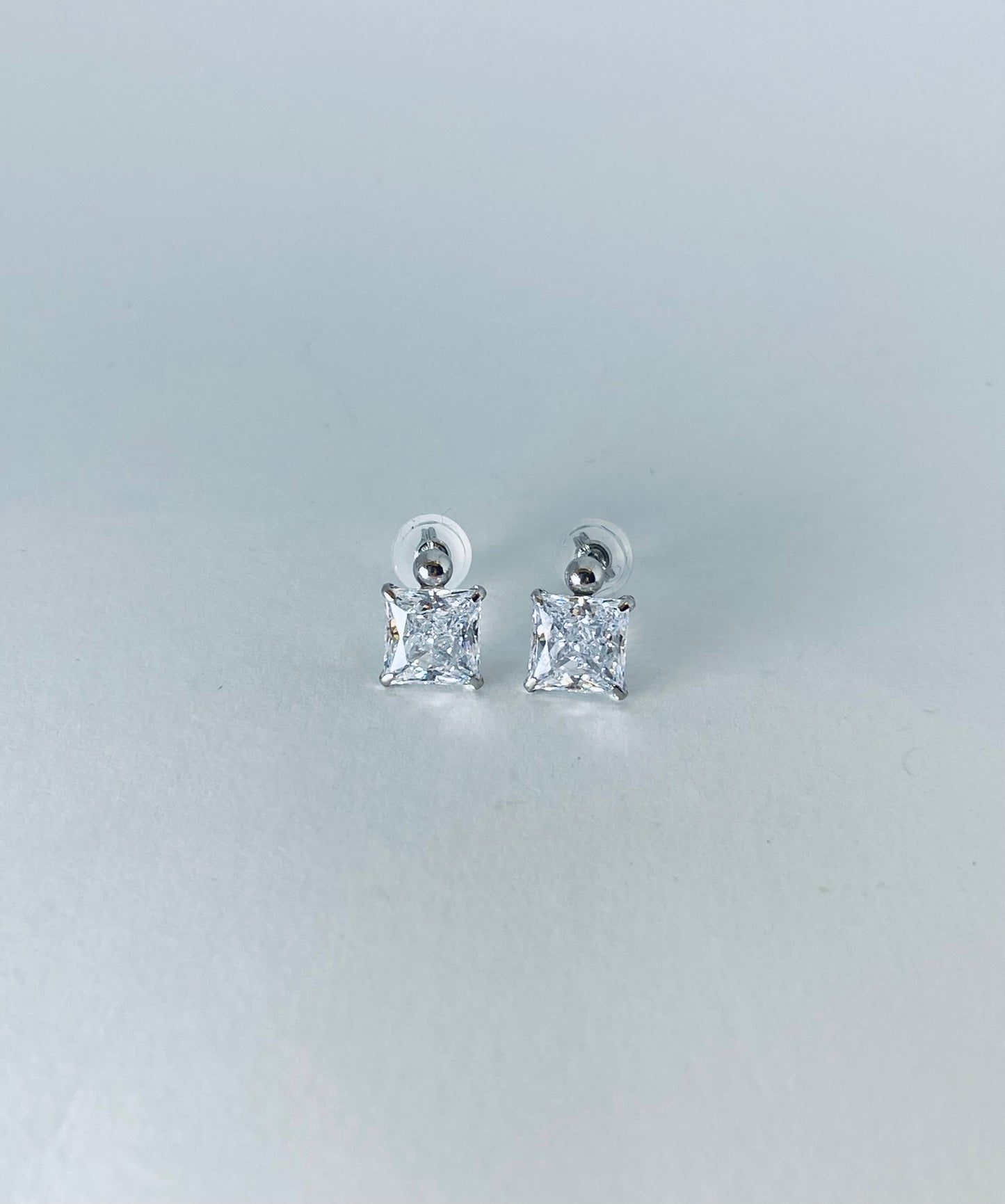 Ptスーパーキュービックピアス