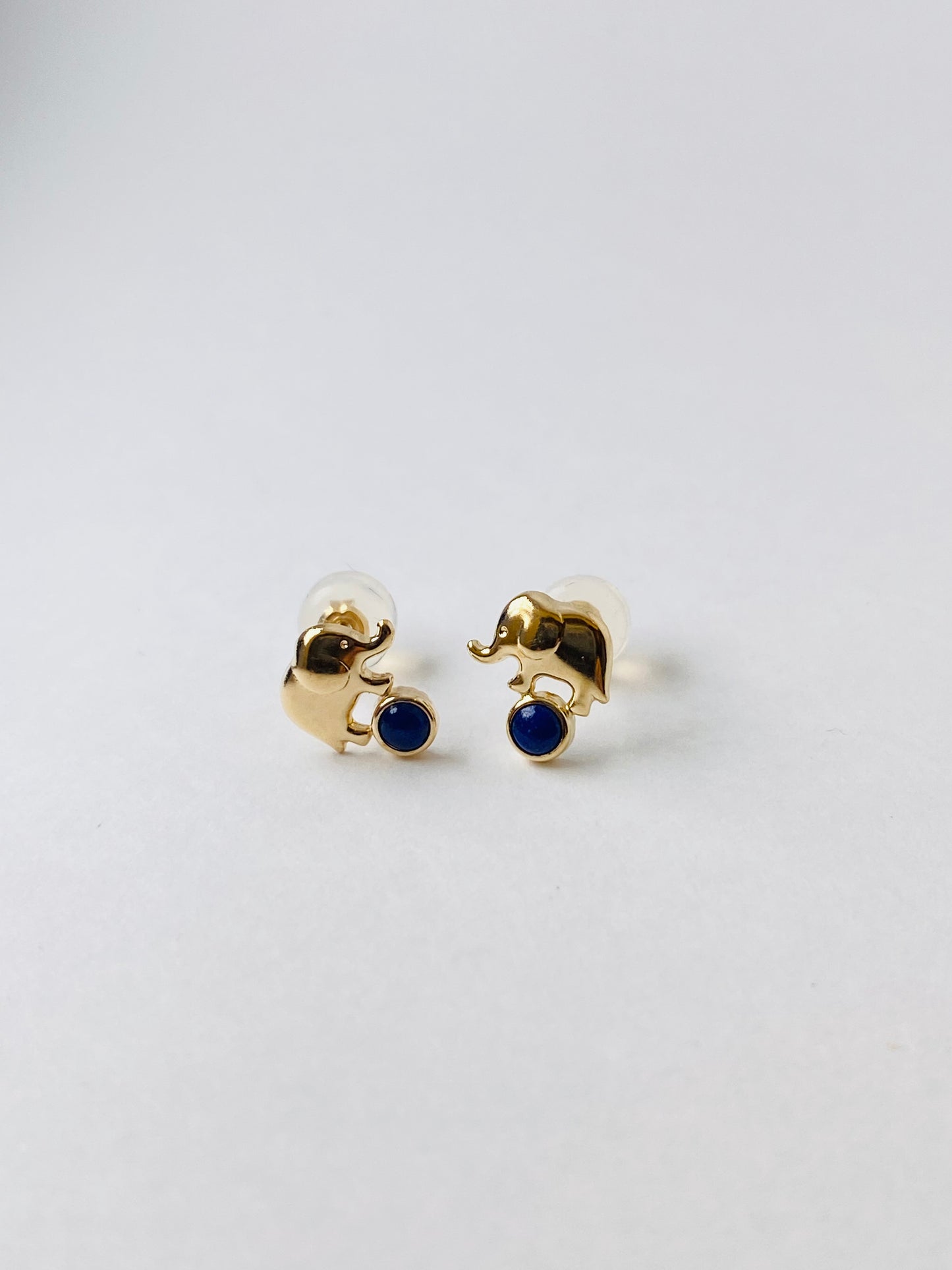 K10イエローゴールド ラピスラズリピアス