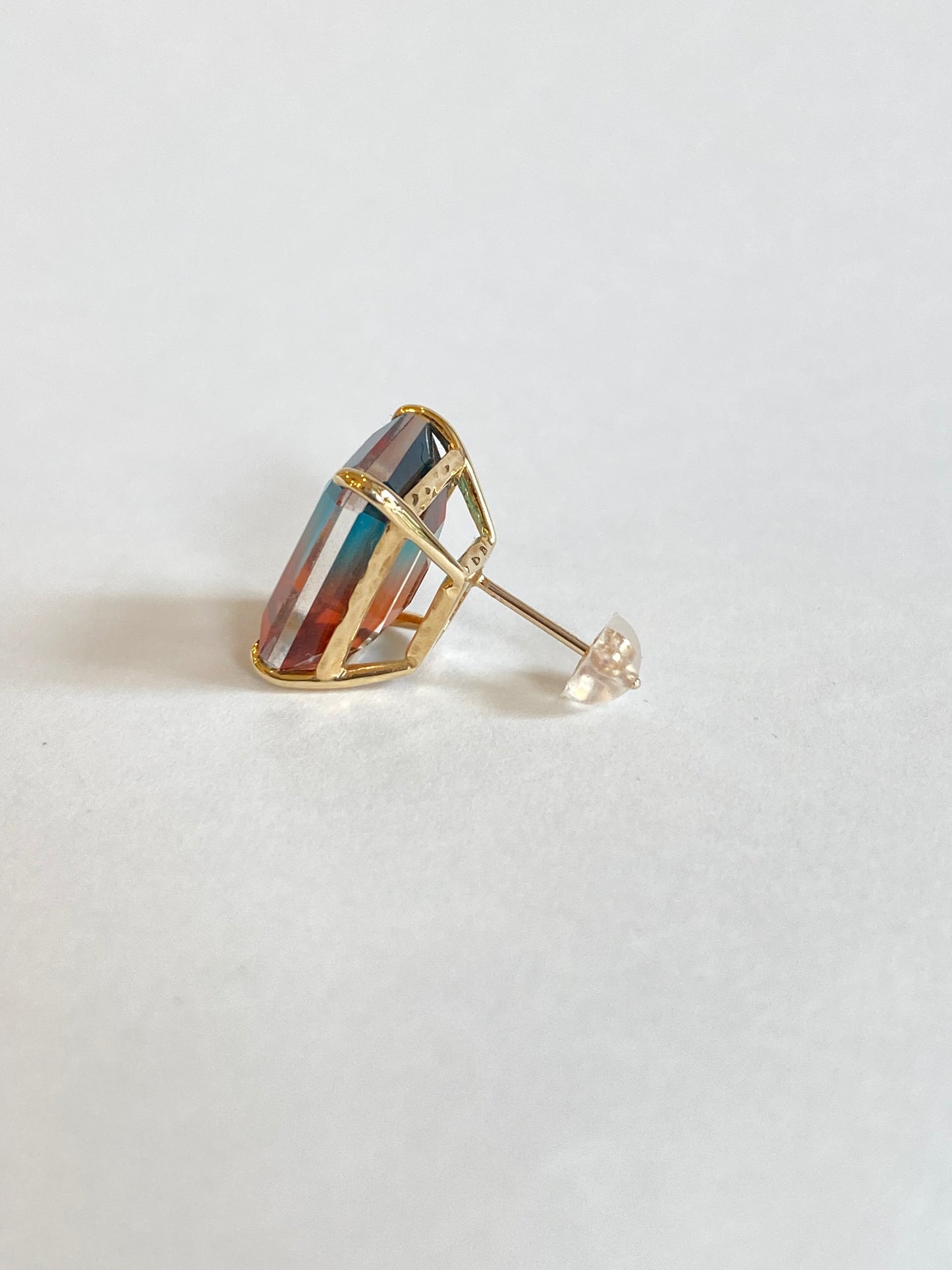 K10イエローゴールド クォーツ シングルピアス