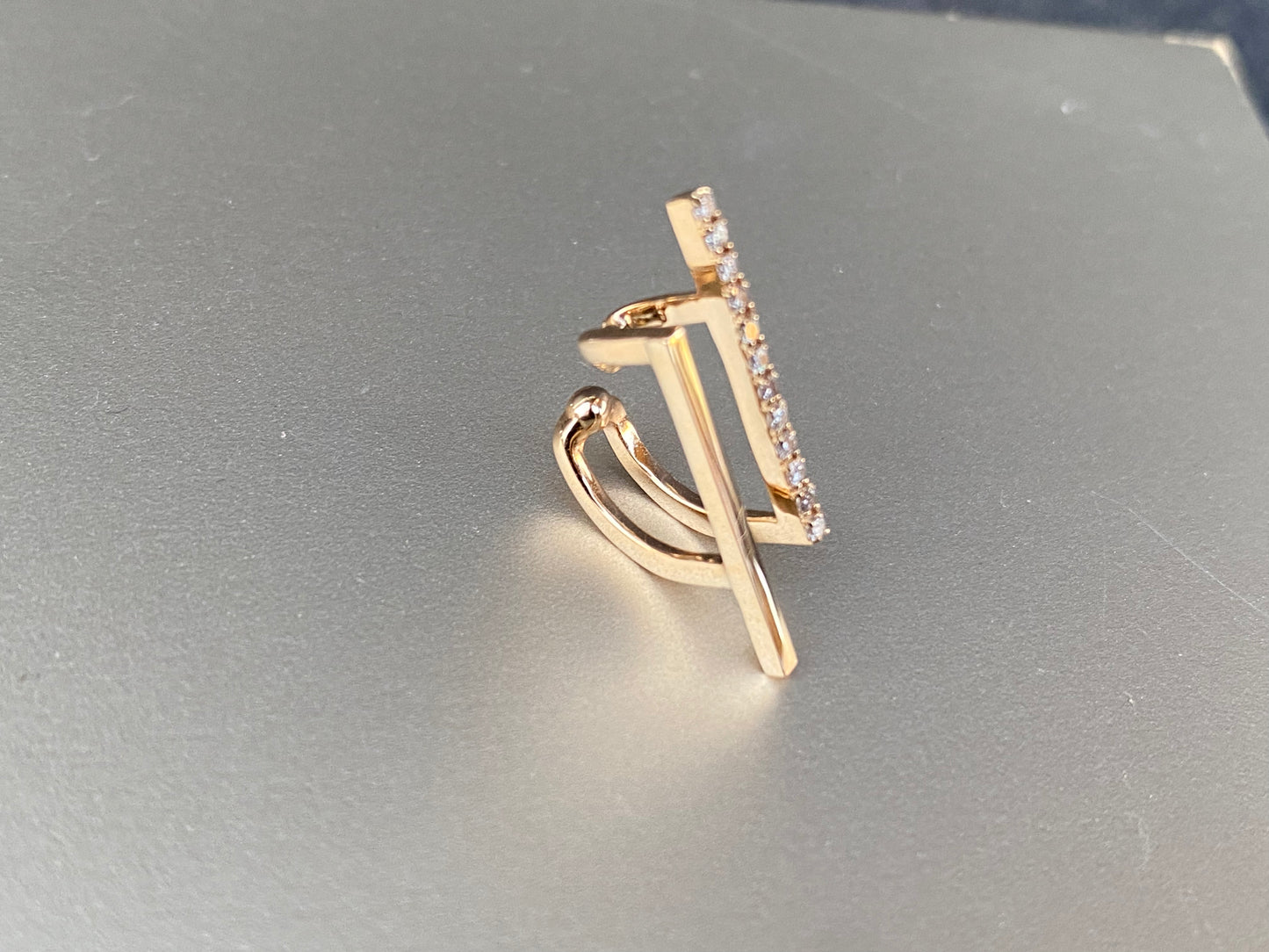 K10イエローゴールド ダイヤモンド0.09ct カフ