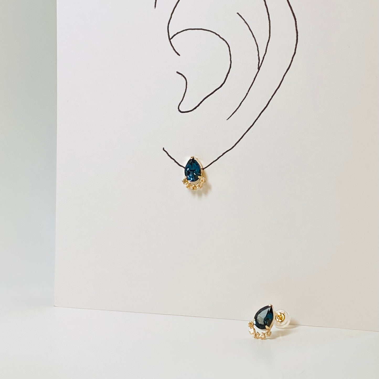 K10イエローゴールド ロンドンブルートパーズ・ホワイトトパーズピアス