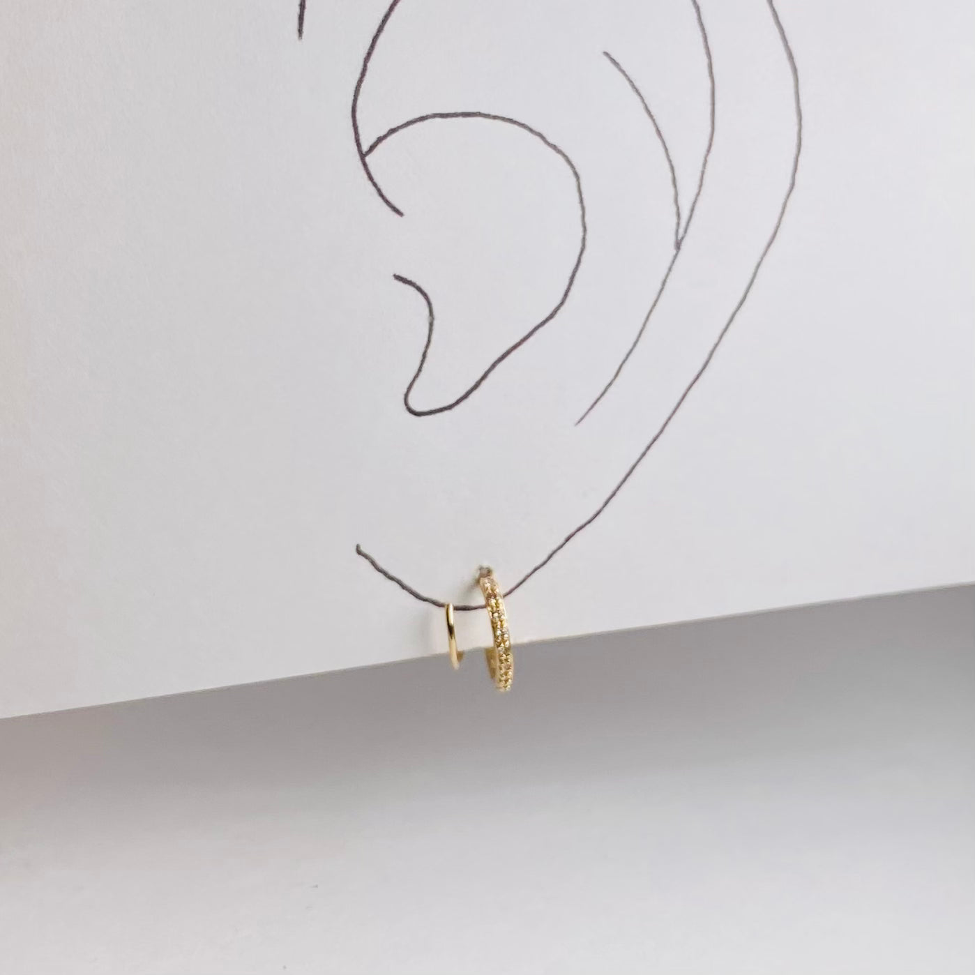 K10イエローゴールド ダイヤモンド0.08ctピアス