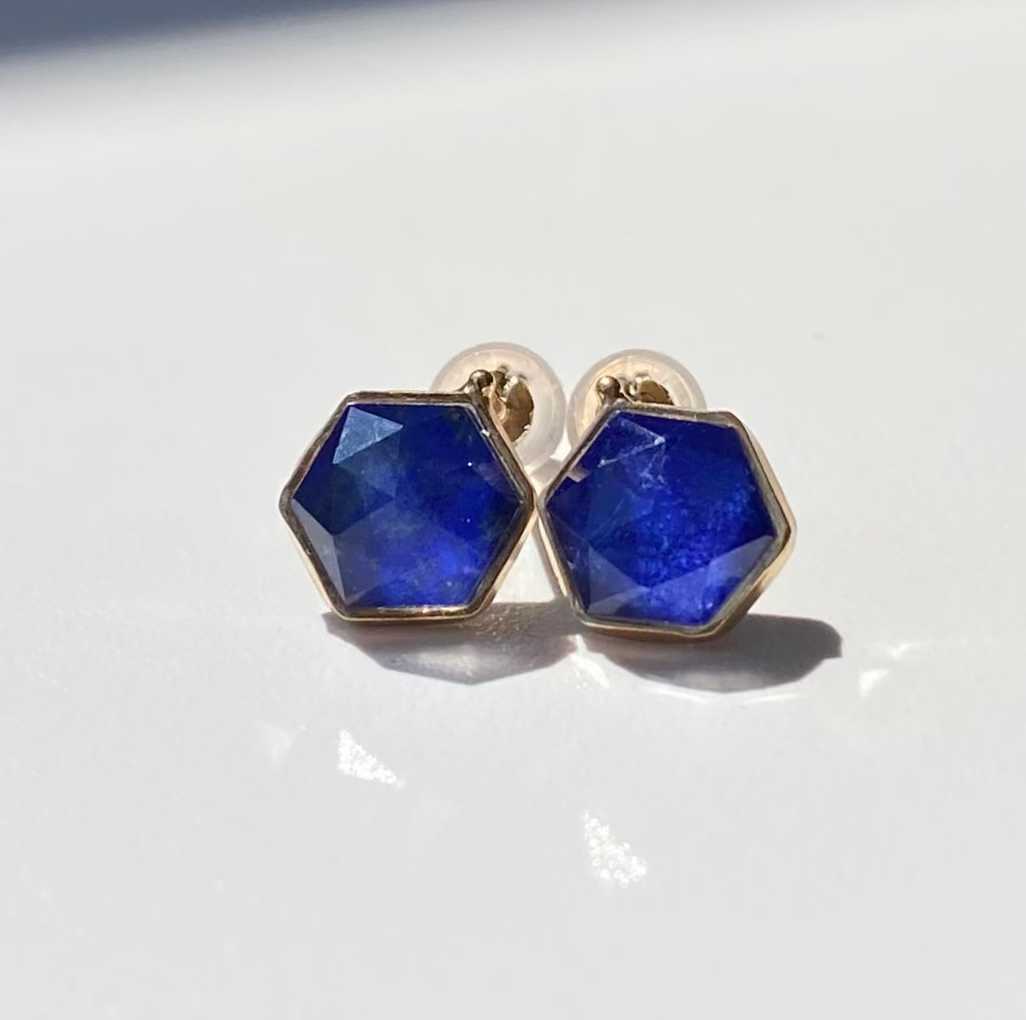 K10イエローゴールドラピスラズリピアス