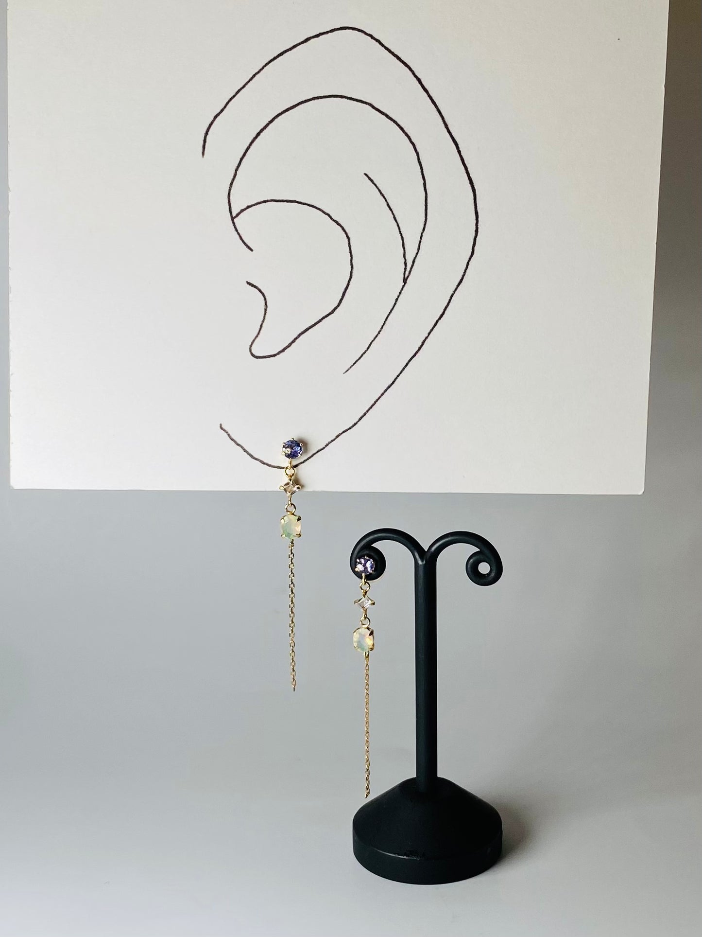 K10イエローゴールド タンザナイト ホワイトトパーズ オパールピアス