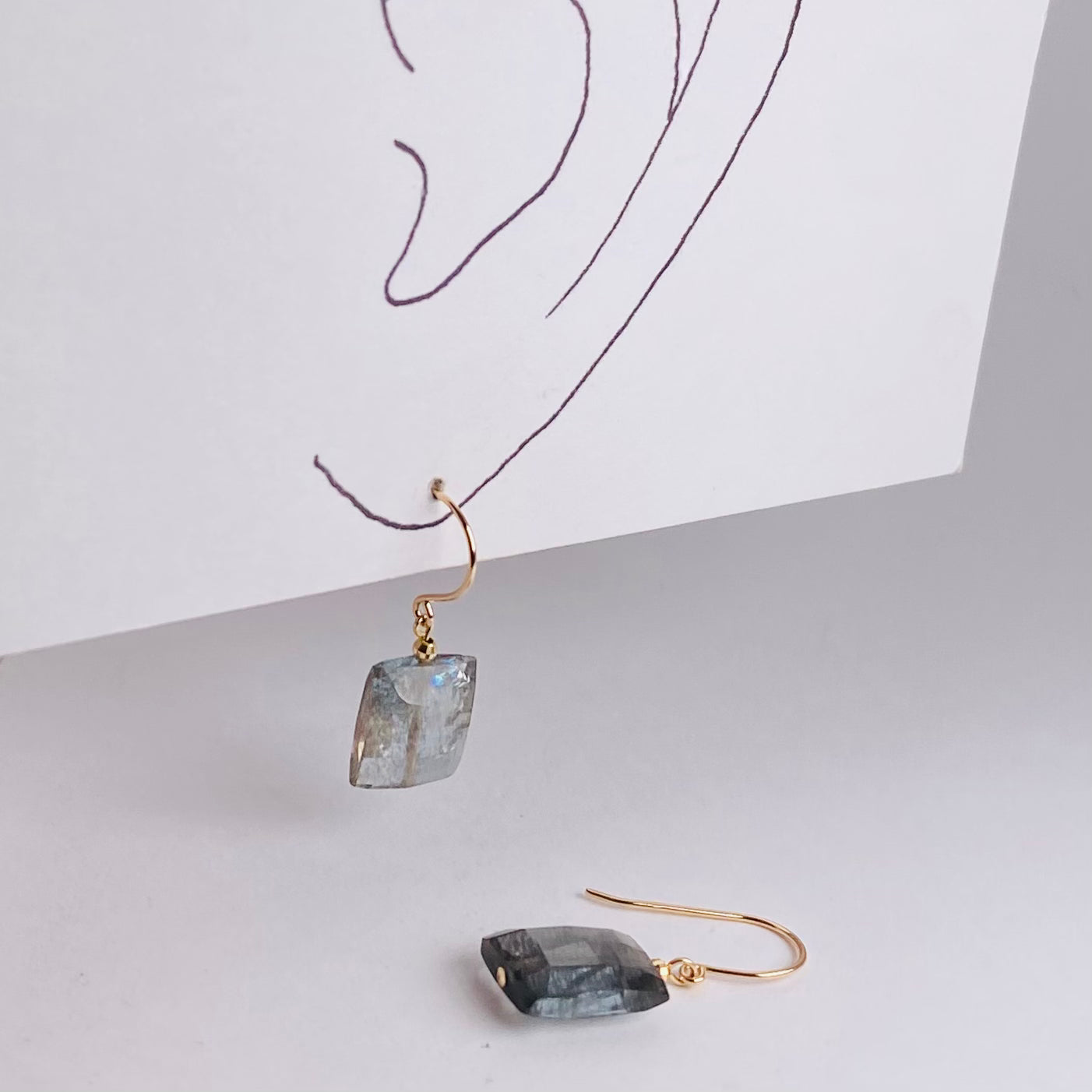 K10イエローゴールド モスアクアマリンピアス