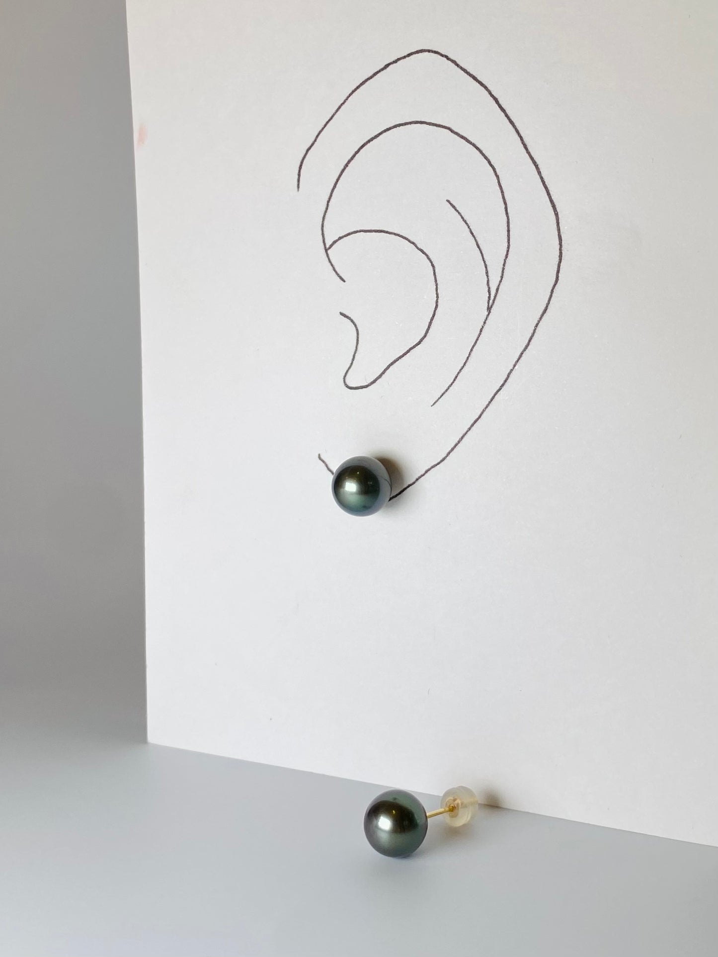 K18南洋黒蝶真珠 9ミリピアス