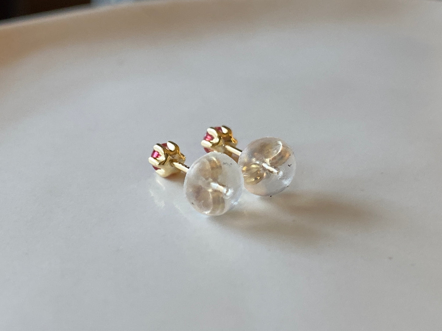 K18イエローゴールド ピンクスピネルピアス