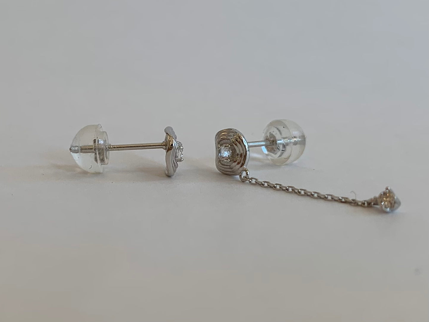 K18ホワイトゴールドダイヤモンドピアス