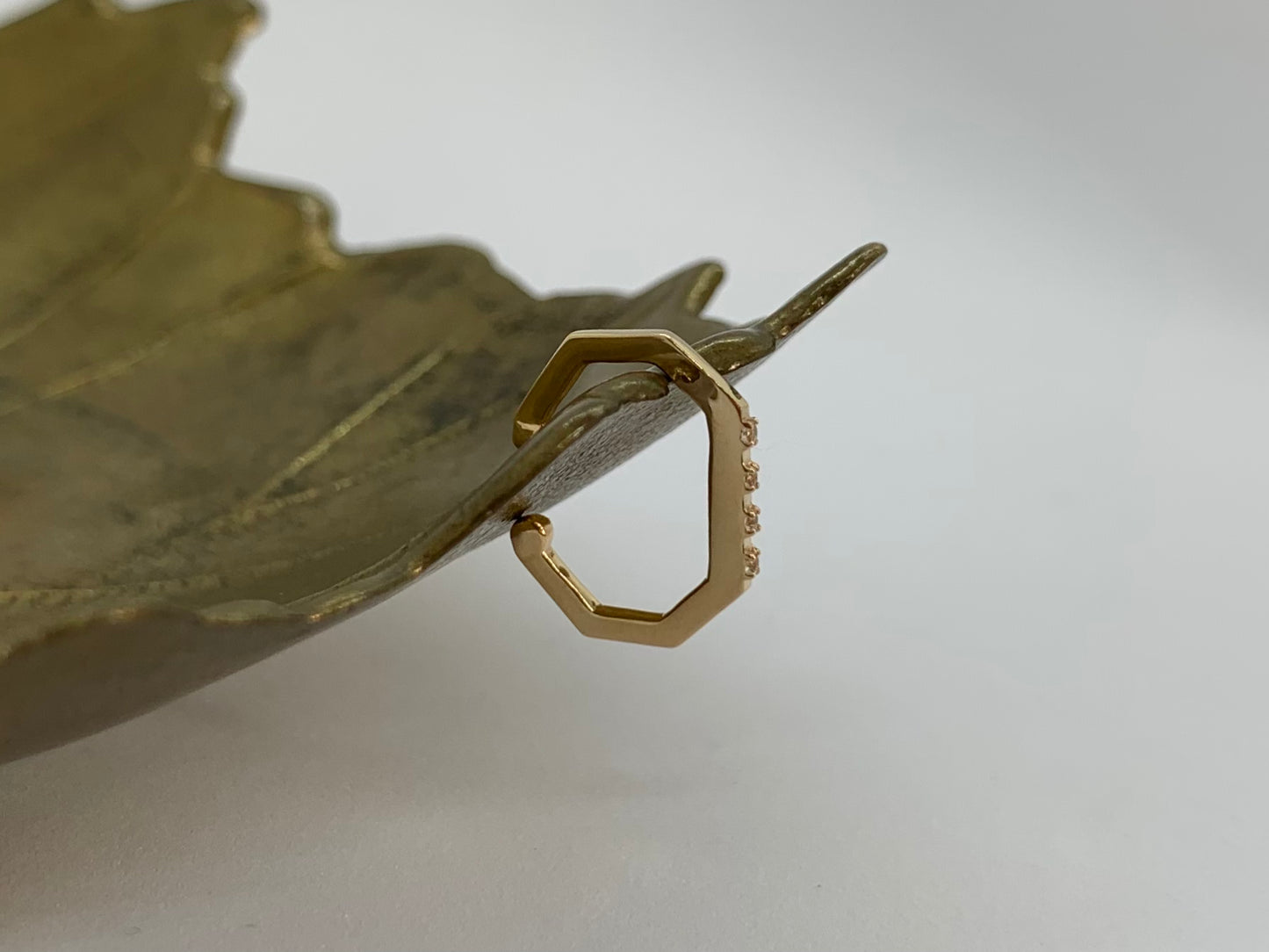 K10イエローゴールドホワイトトパーズカフ