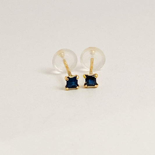 K18イエローゴールド サファイアピアス