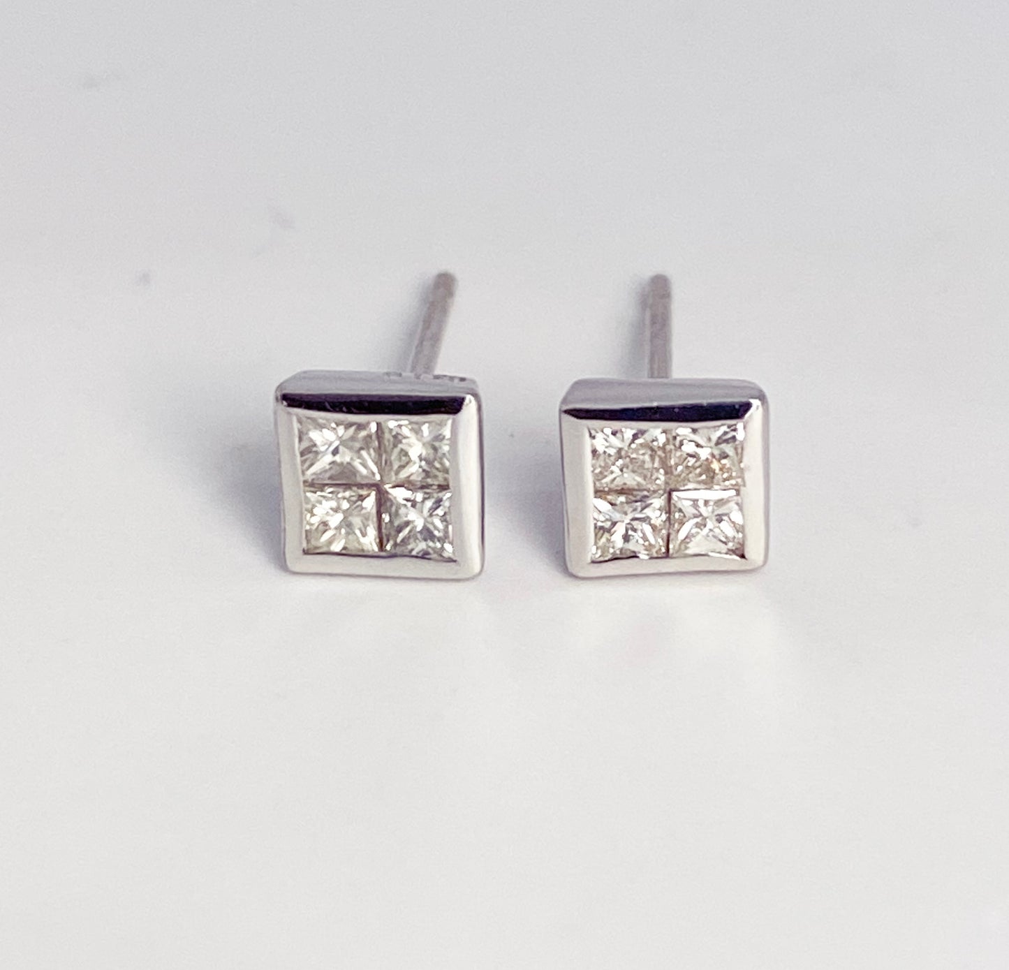 K18ホワイトゴールド　ダイヤモンド0.32ct ピアス