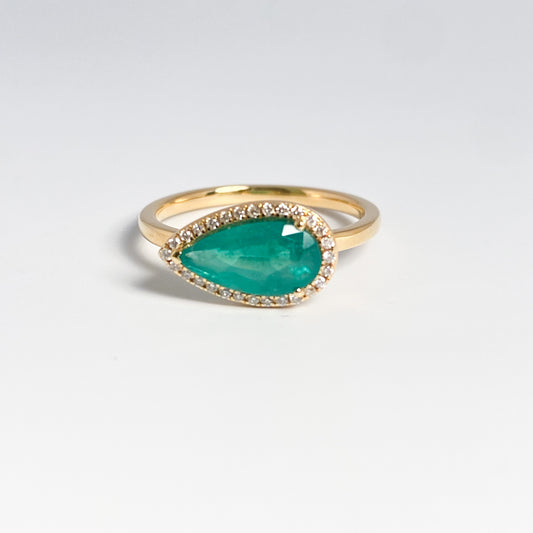 K18イエローゴールド エメラルド　ダイヤモンド0.08ctリング