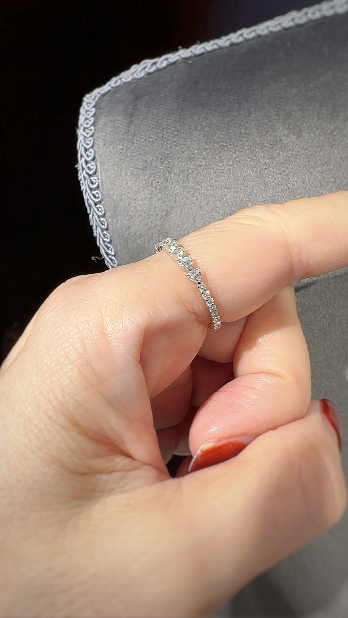 K18ホワイトゴールド　ハートシェイプダイヤモンドリング