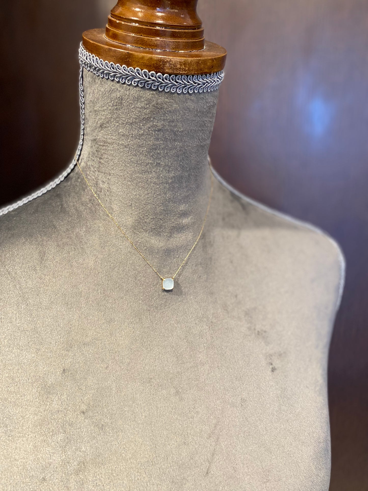 K10イエローゴールド ブルートパーズネックレス