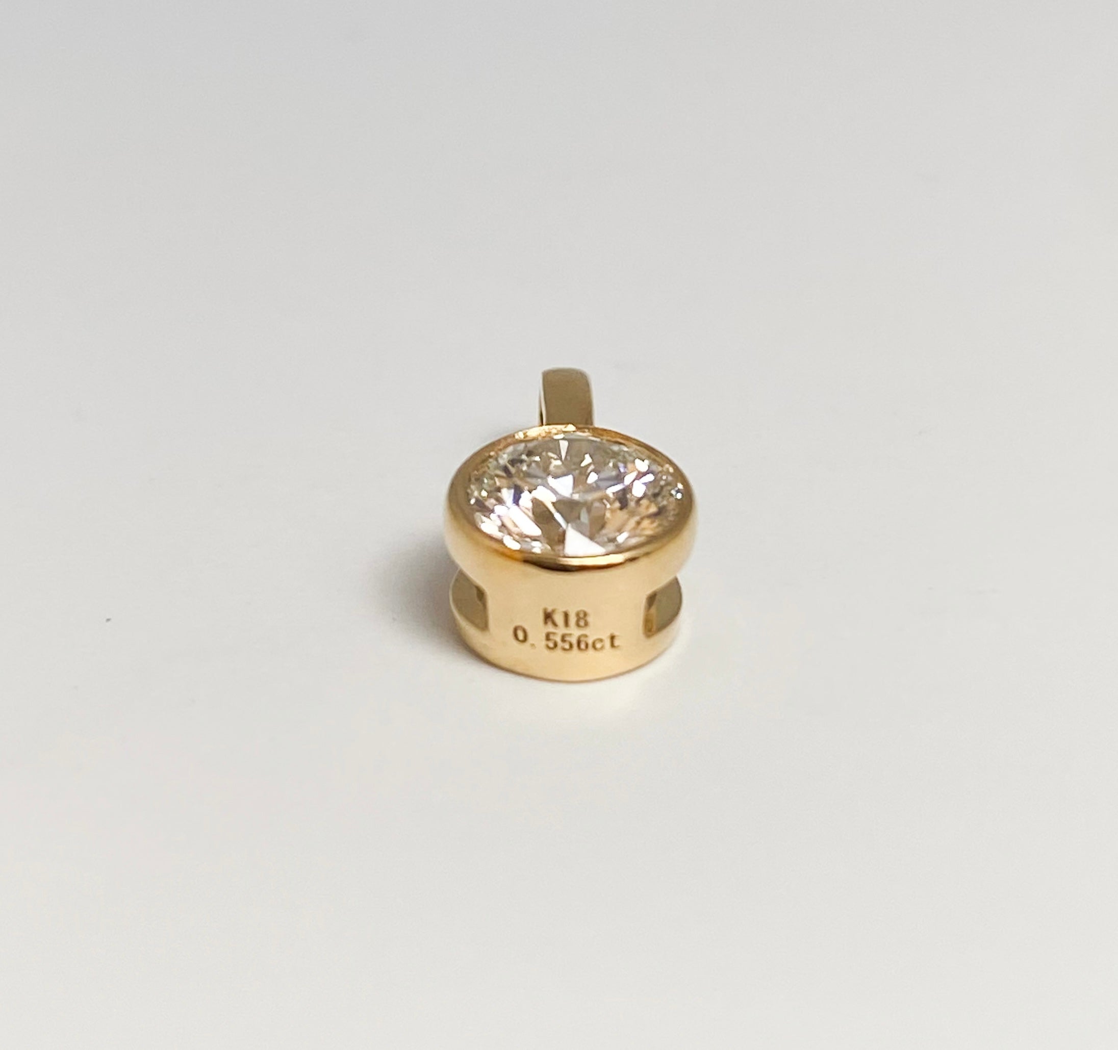 K18YG ダイヤモンド 0.556ct(Excellent)ペンダントトップ – Aprile Bijoux