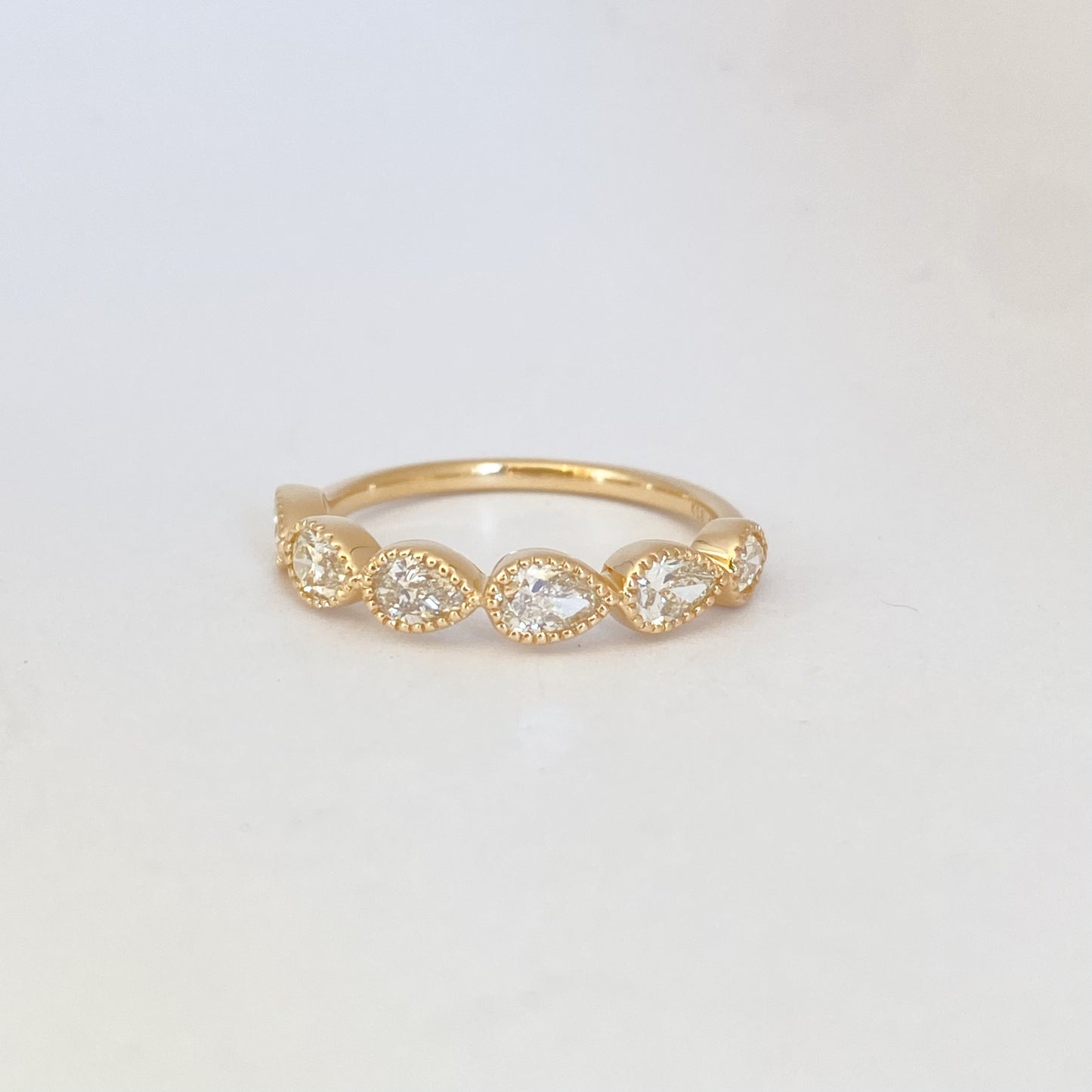 K18イエローゴールド ペアシェイプカットダイヤモンド0.92ctリング