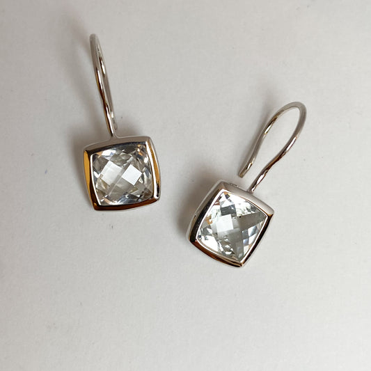 K10ホワイトゴールド　ホワイトパーズピアス