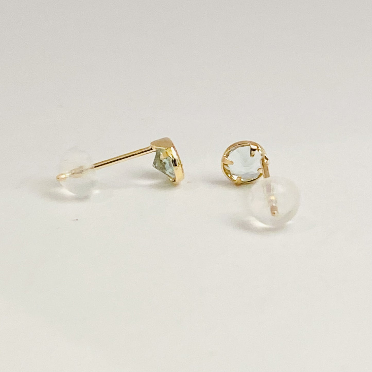 K10イエローゴールド アクアマリンピアス