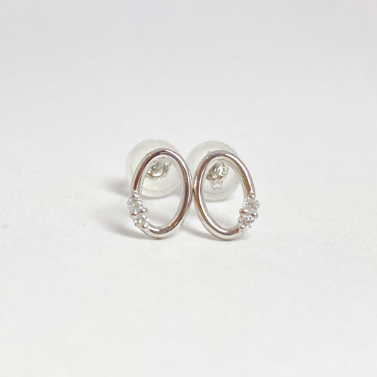 Ptダイヤモンド　0.04ctピアス