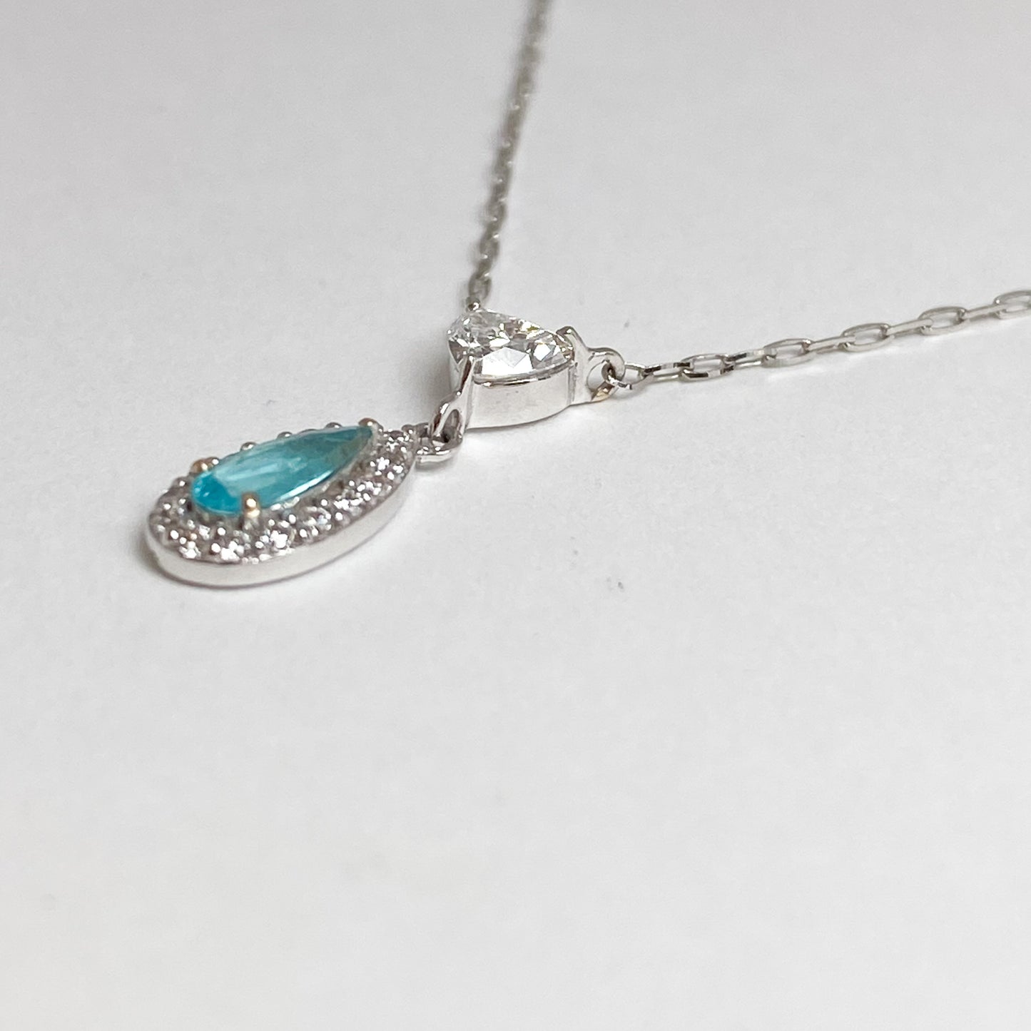 K18ホワイトゴールド パライバトルマリン　ダイヤモンドモンドネックレス