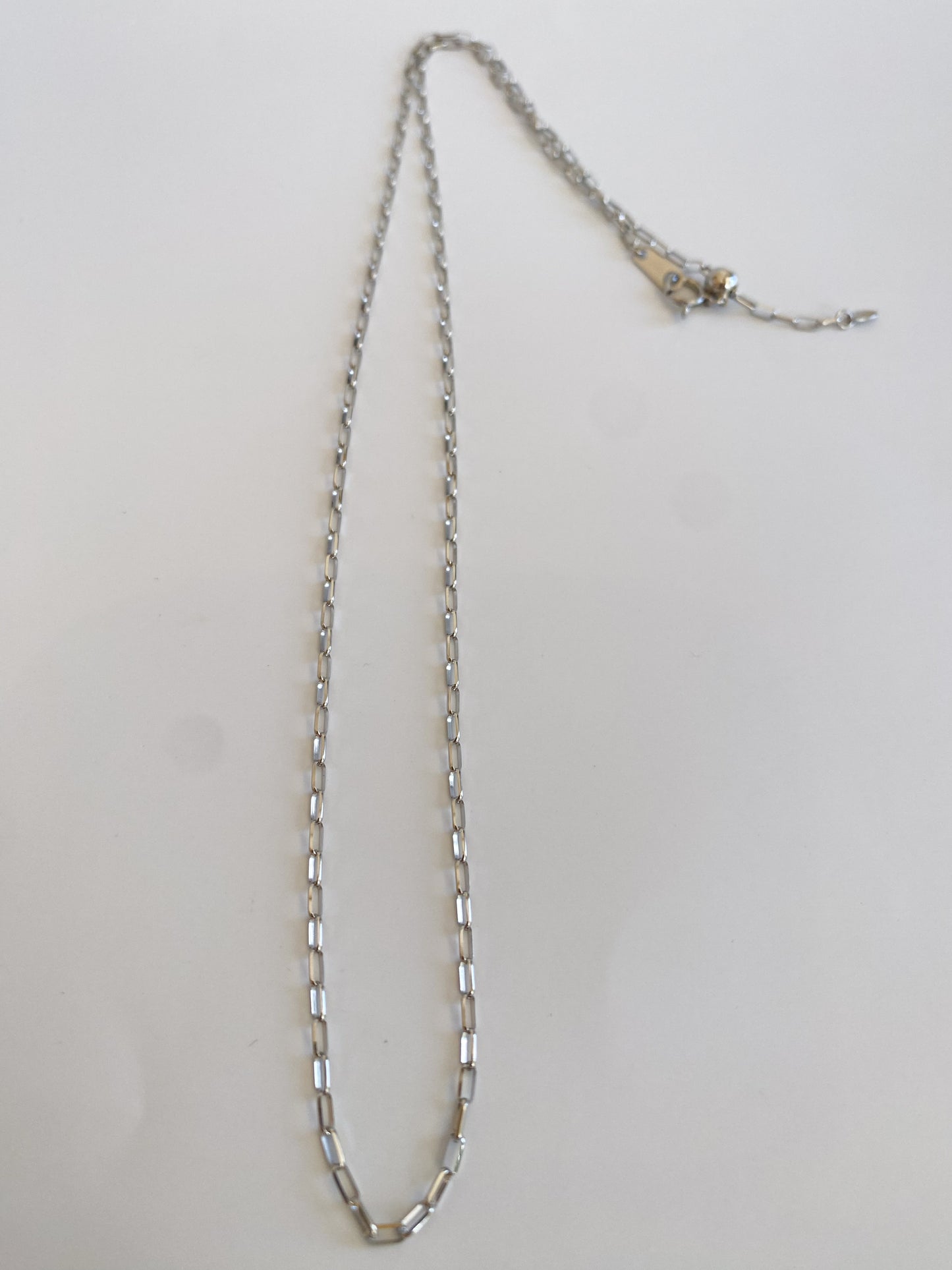 Ptハーフラウンドロングネックレス