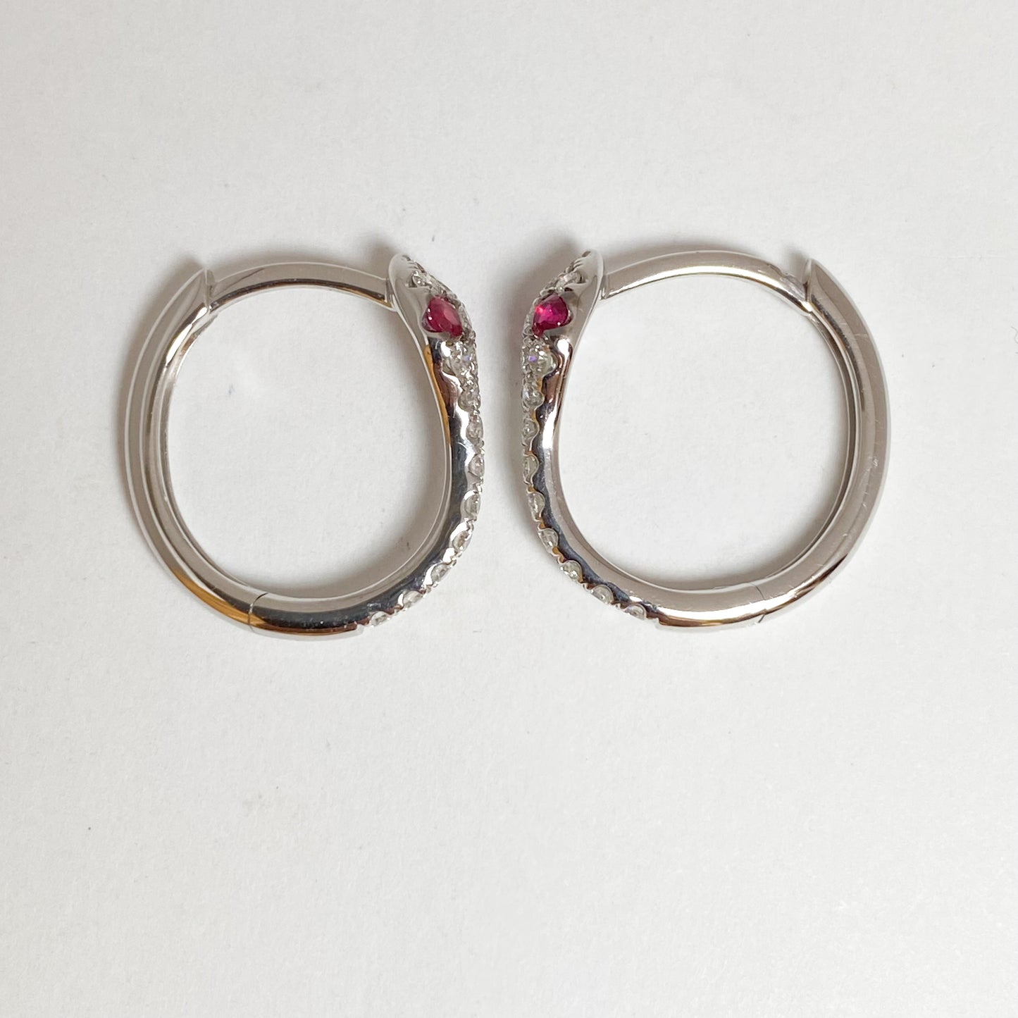K18ホワイトゴールドダイヤモンド0.42ct ルビーピアス