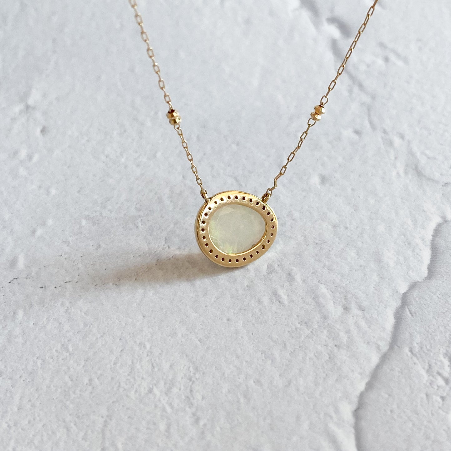 K18イエローゴールド オパール・ダイヤモンドネックレス