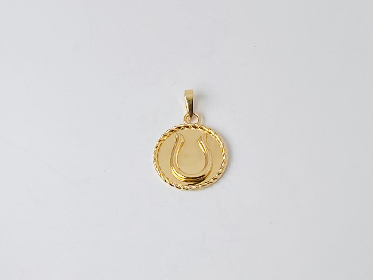 K18イエローゴールド　ホースシュートップ