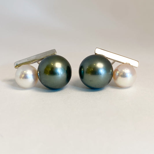 K18ホワイトゴールド南洋真珠アコヤピアス