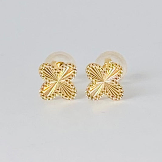 K18イエローゴールド クローバーピアス