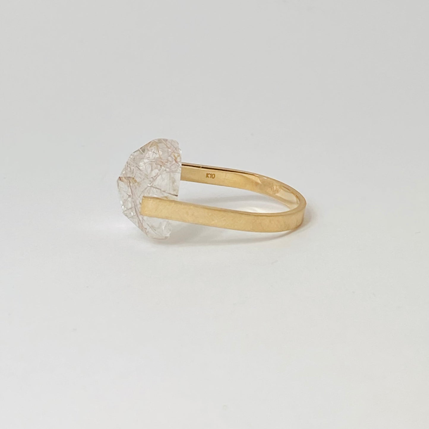 K10イエローゴールド　シルバールチルクォーツリング