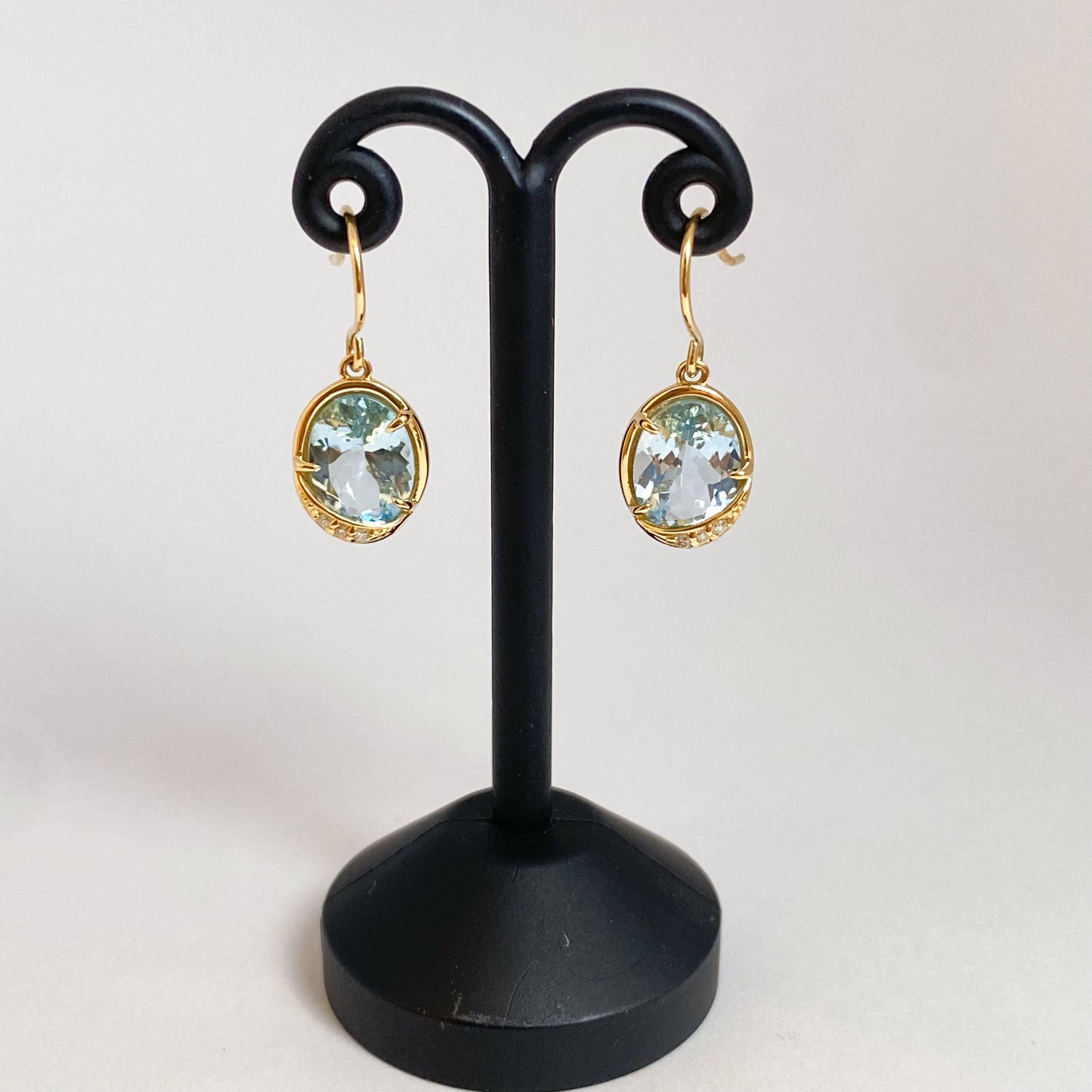 K18イエローゴールド アクアマリン・ダイヤモンド0.02ctピアス