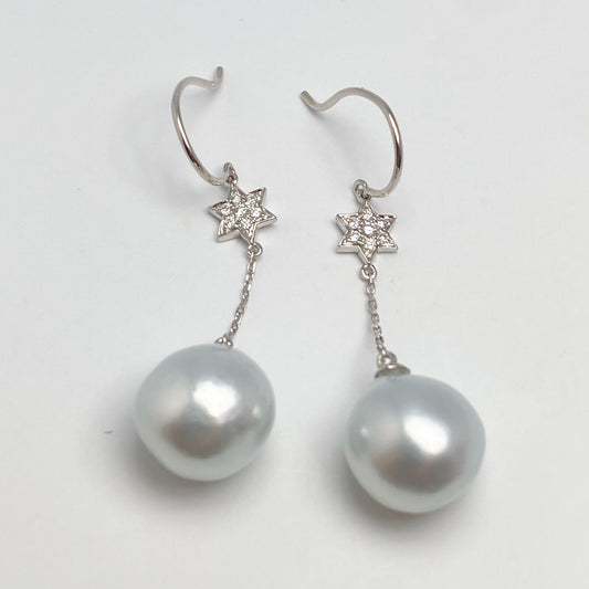 K18ホワイトゴールド　ダイヤモンド0.05ct･パールピアス