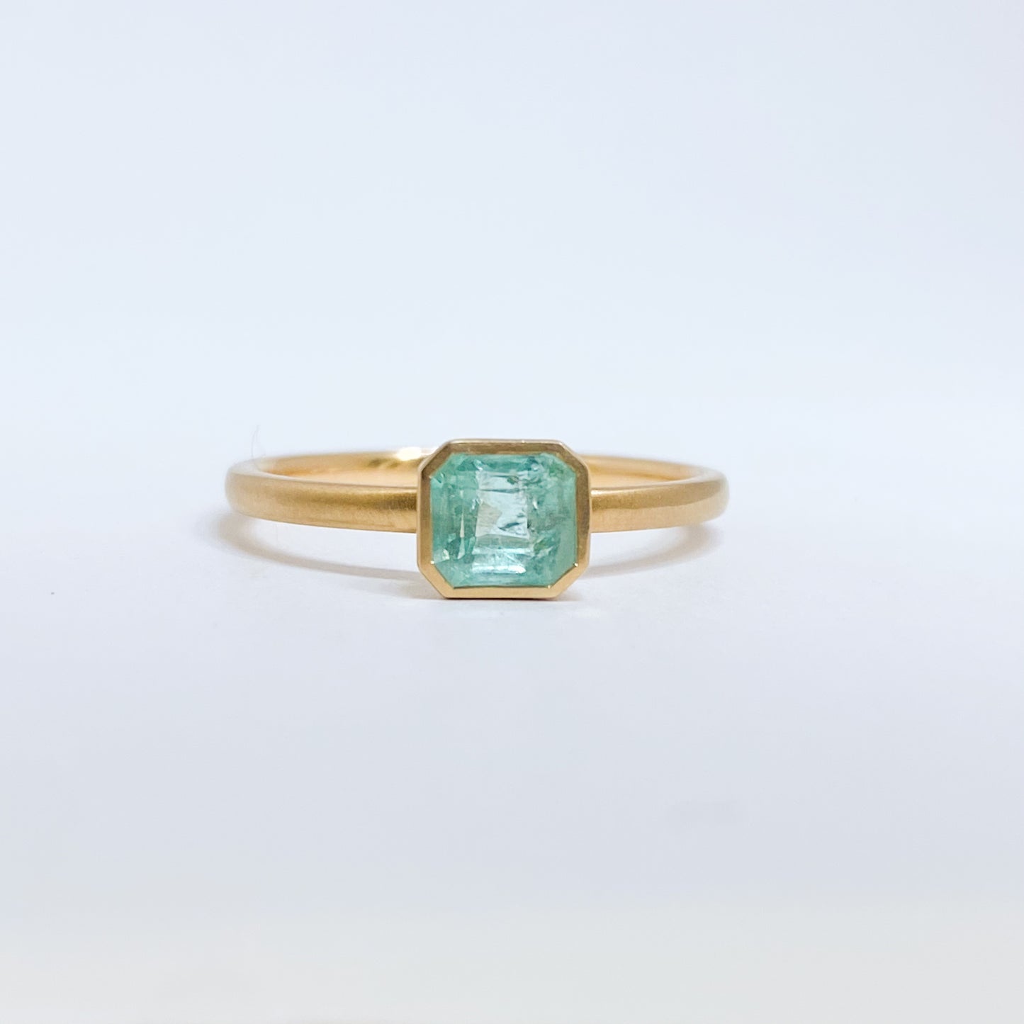 K18イエローゴールド エメラルドリング