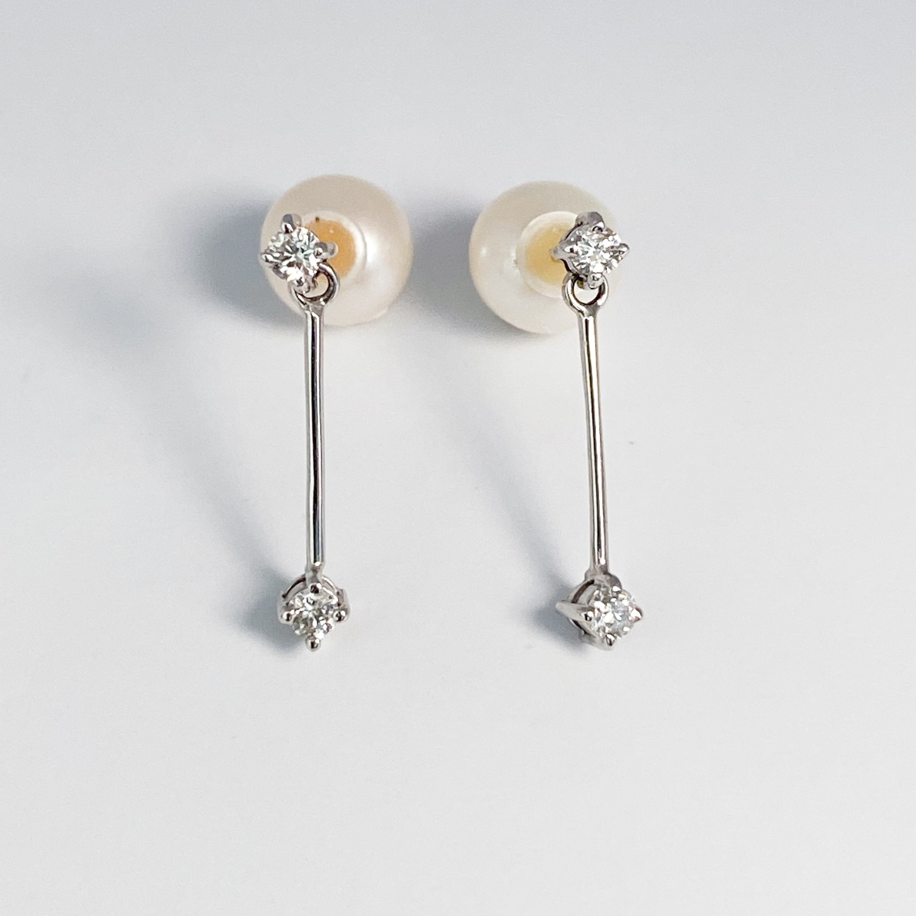 K18ホワイトゴールド ダイヤモンド0.2ctピアス(パールキャッチ付