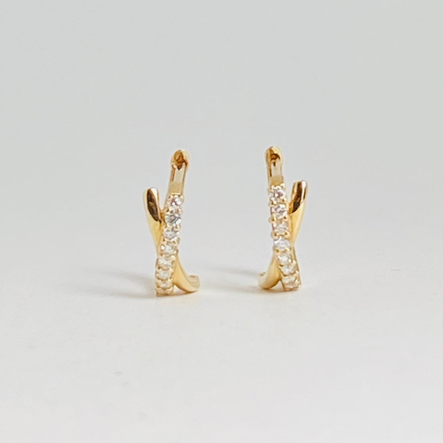 K10イエローゴールド ダイヤモンド0.1ct中折れピアス