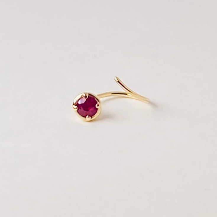 K10イエローゴールド ルビーシングルピアス