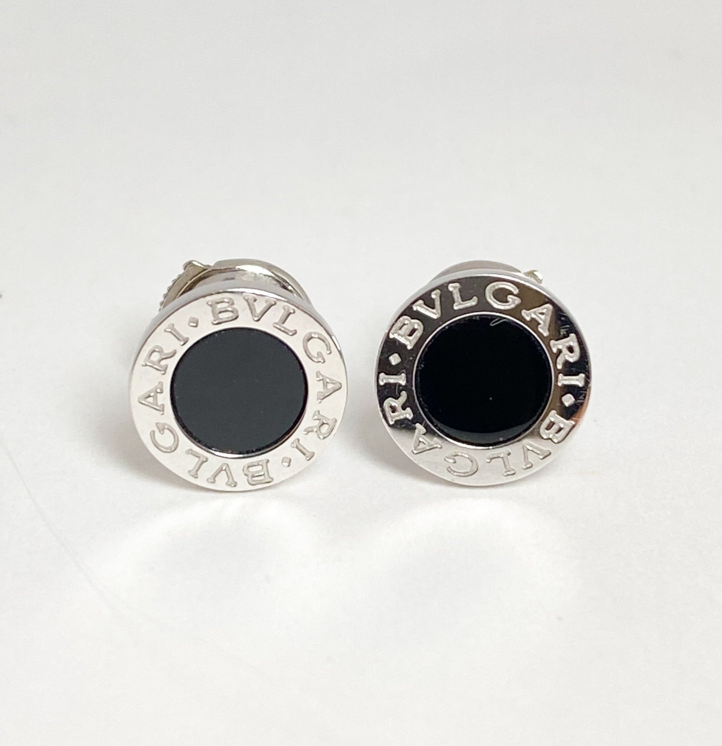 BVLGARI

ブルガリ・ブルガリ ピアス
オニキス／K18ホワイトゴールド