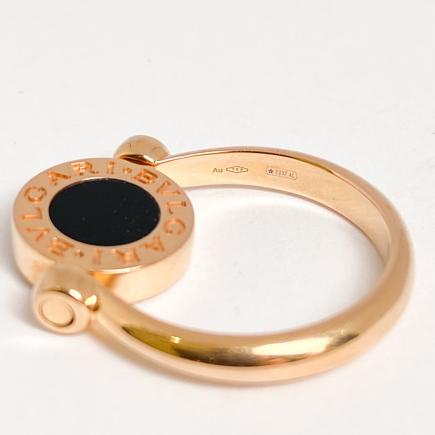 BVLGARI

ブルガリ・ブルガリ リバーシブルリング
オニキス／マザーオブパール
K18ピンクゴールド