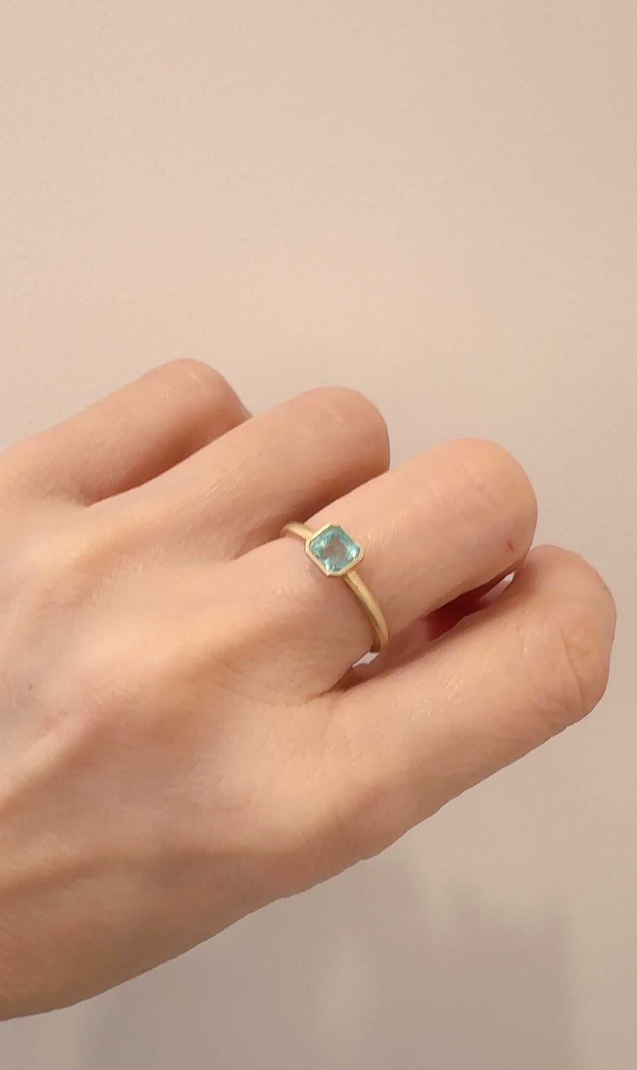 K18イエローゴールド エメラルドリング