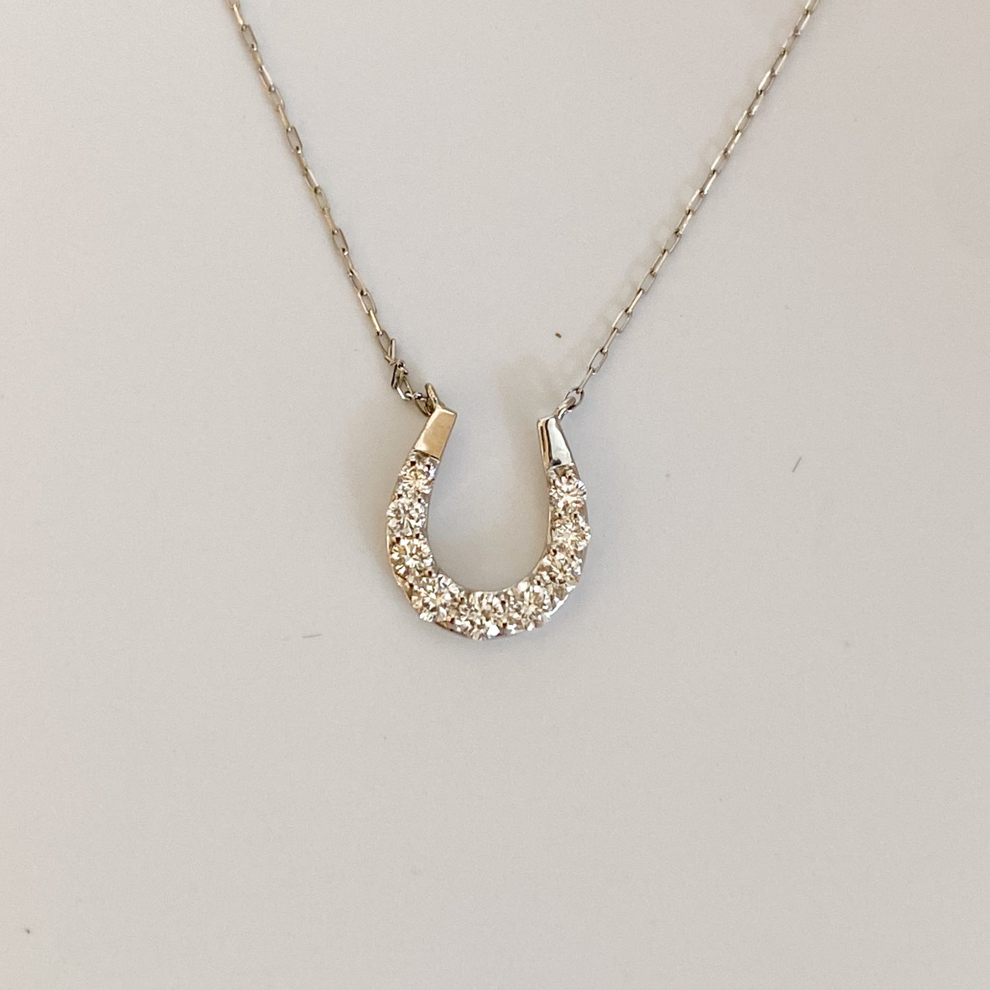 Ptダイヤモンド0.2ct ホースシューネックレス